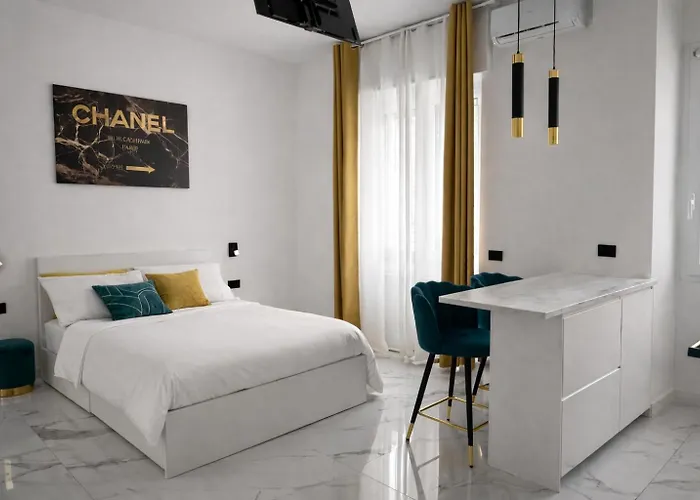 Maison Chanel